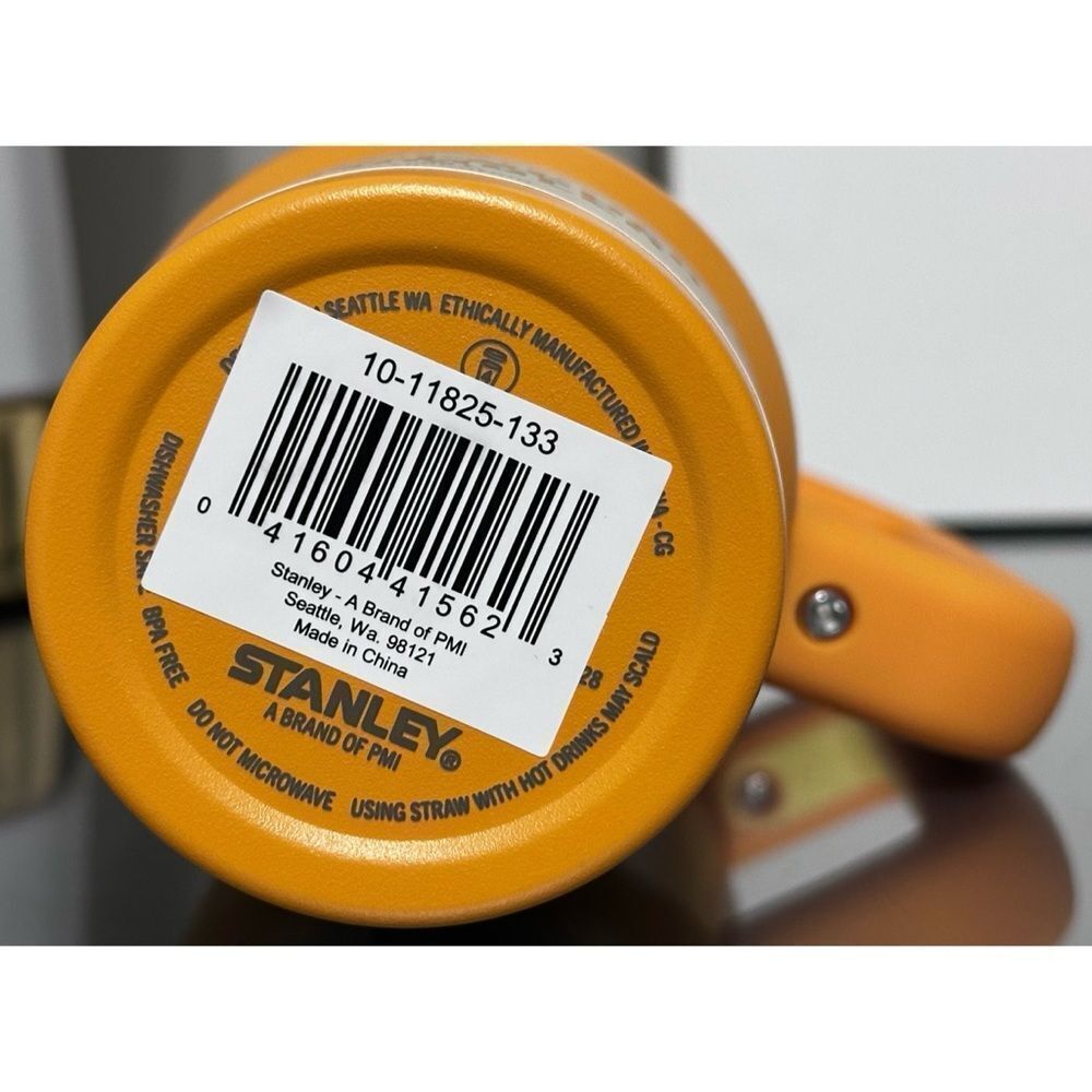 LIMITED EDITION Stanley Quencher H2.0 FlowState Tumbler 30oz, MARIGOLD - Picture 4 of 4